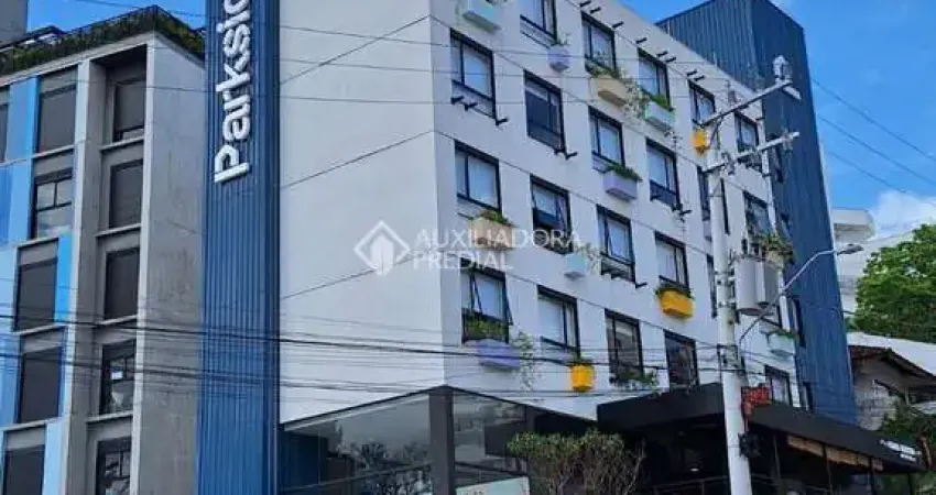 Apartamento com 1 quarto para alugar na Avenida César Seara, 174, Carvoeira, Florianópolis