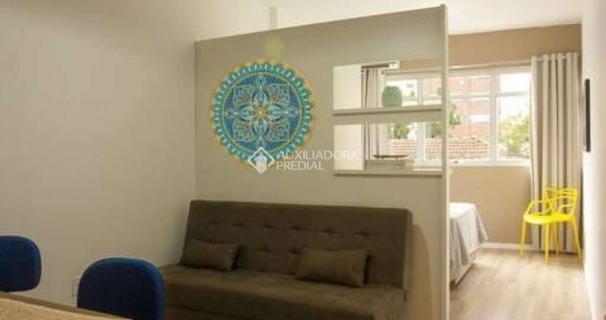 Apartamento com 1 quarto para alugar na Rua Marechal Guilherme, 103, Centro, Florianópolis