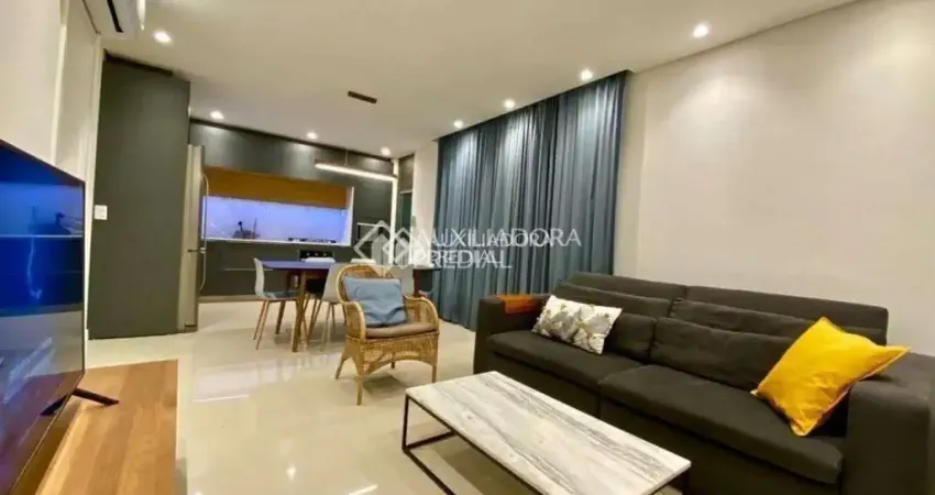 Apartamento com 3 quartos para alugar na Rodovia Jornalista Maurício Sirotsky Sobrinho, 5637, Jurerê, Florianópolis