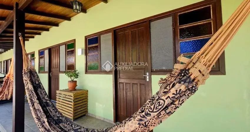 Apartamento com 1 quarto para alugar na Travessa Porto dos Navegantes, 75, Cachoeira do Bom Jesus, Florianópolis