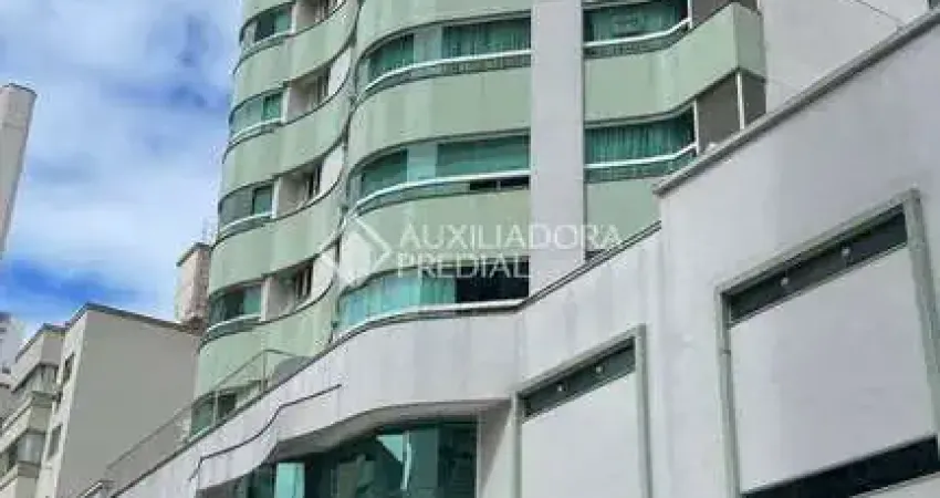 Apartamento com 2 quartos para alugar na Rua 3122, 195, Centro, Balneário Camboriú