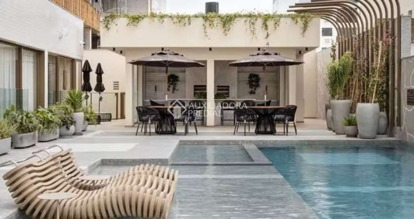 Apartamento com 4 quartos para alugar na Rua 1201, 400, Centro, Balneário Camboriú