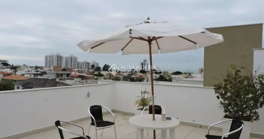 Casa com 4 quartos para alugar na Rua Cruz e Sousa, 18, Praia dos Amores, Balneário Camboriú