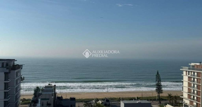 Apartamento com 3 quartos para alugar na Rua Delfim Mário Pádua Peixoto, 968, Balneário Santa Clara, Itajaí