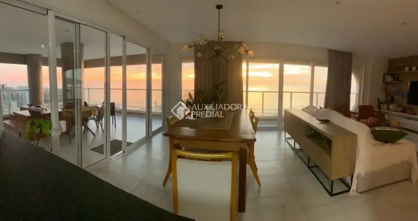 Apartamento com 3 quartos para alugar na Rua Delfim Mário Pádua Peixoto, 1128, Praia Brava, Itajaí