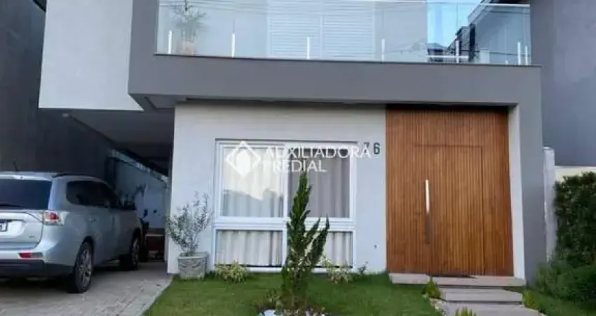 Casa com 4 quartos para alugar na Rua Adolfo Inácio de Barcelos, 1490, Centro, Gravataí