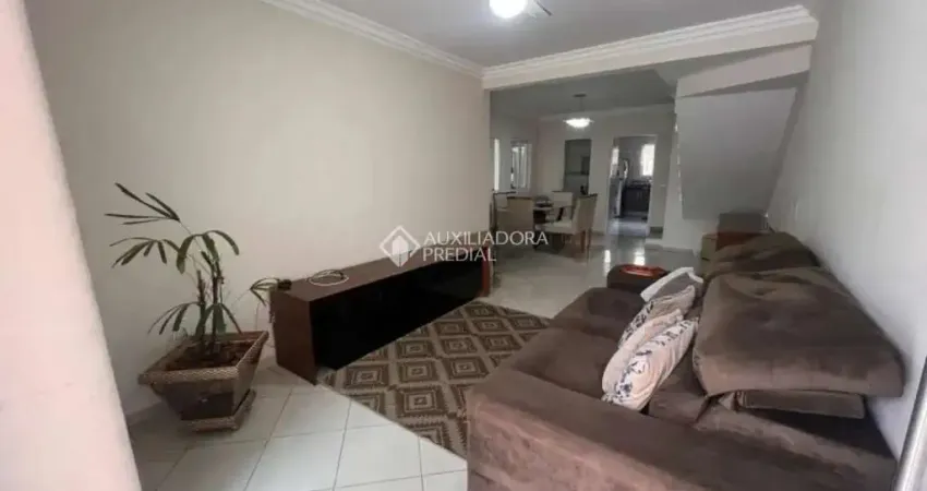 Casa com 3 quartos para alugar na Condessa Rosa Matarazzo, 24, Santa Paula, São Caetano do Sul