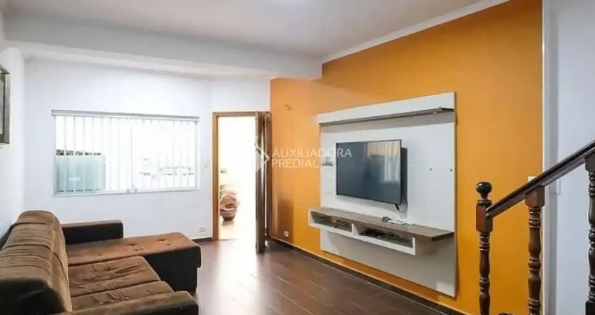 Casa com 3 quartos para alugar na Rua Tibagi, 363, Santa Maria, São Caetano do Sul