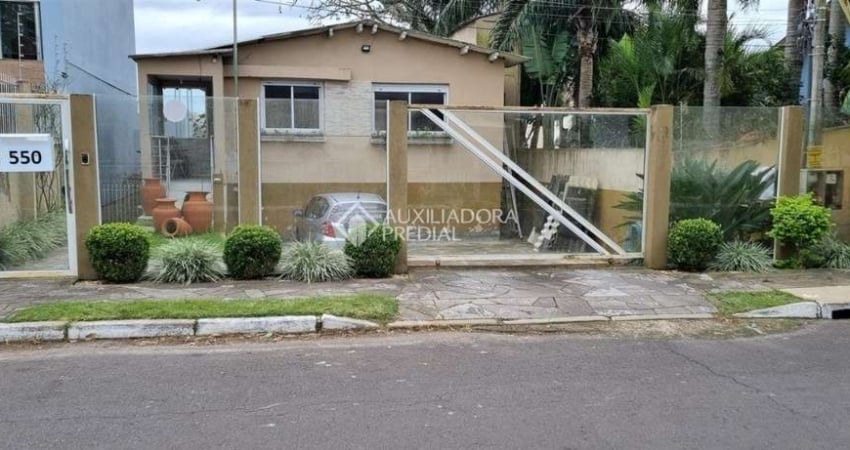 Casa com 4 quartos para alugar na Rua Mem de Sá, 550, Nossa Senhora das Graças, Canoas