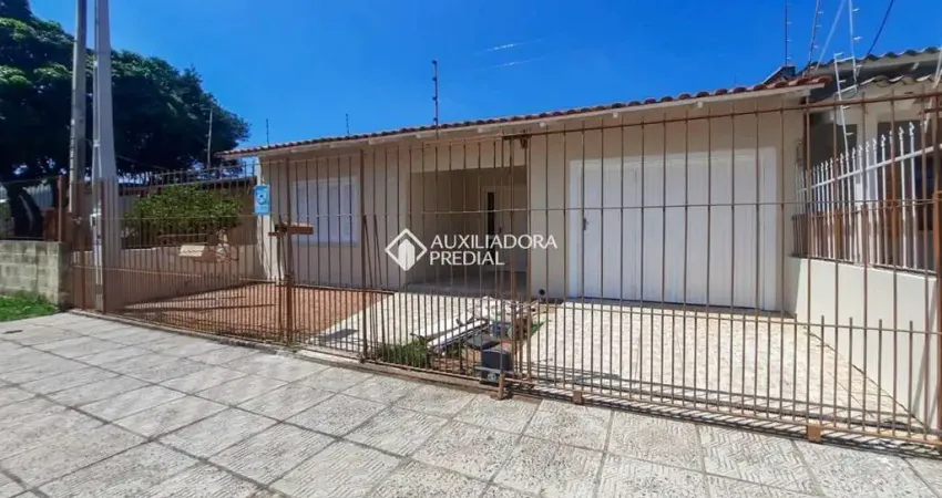 Casa com 3 quartos para alugar na Rua das Araucárias, 448, Harmonia, Canoas