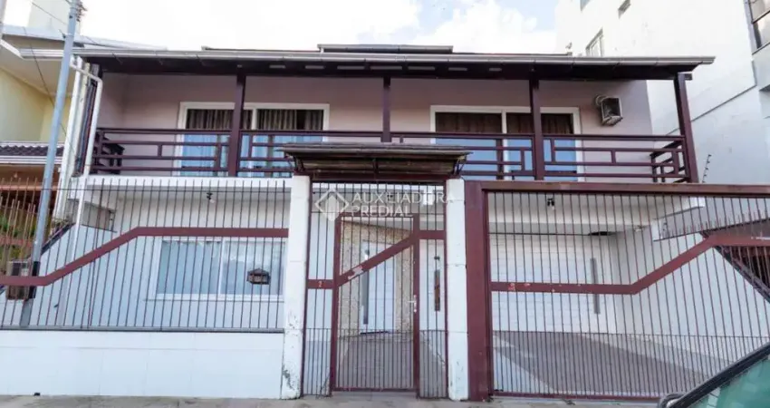 Casa com 4 quartos à venda na Rua Vereador Antônio Ferreira Alves, 927, Centro, Canoas