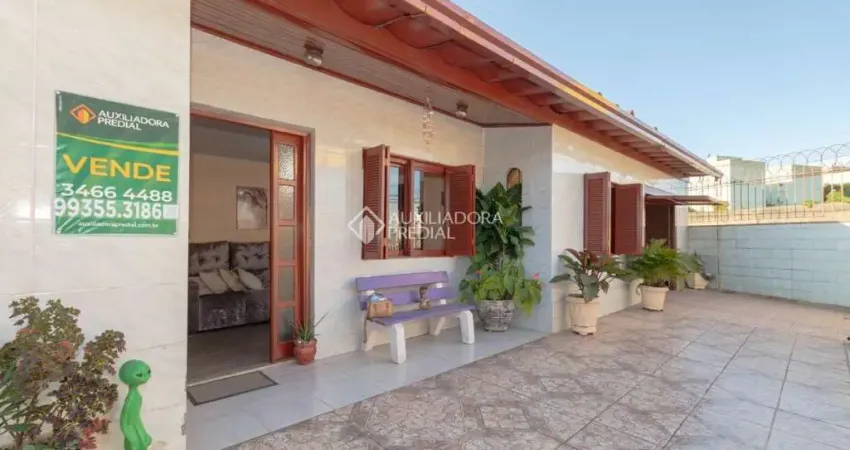 Casa em condomínio fechado com 2 quartos à venda na Ezequiel Rezende, 106, São Sebastião, Esteio