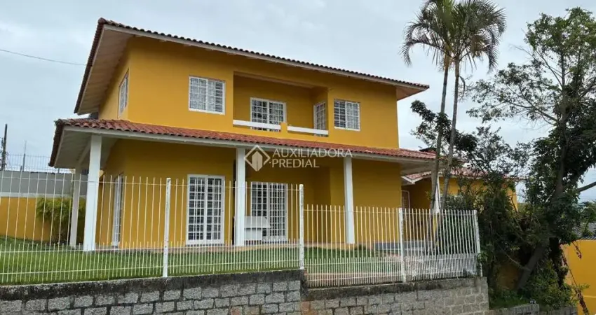 Casa com 4 quartos para alugar na Rua Professora Cremilde de Oliveira, 192, Jardim Atlântico, Florianópolis