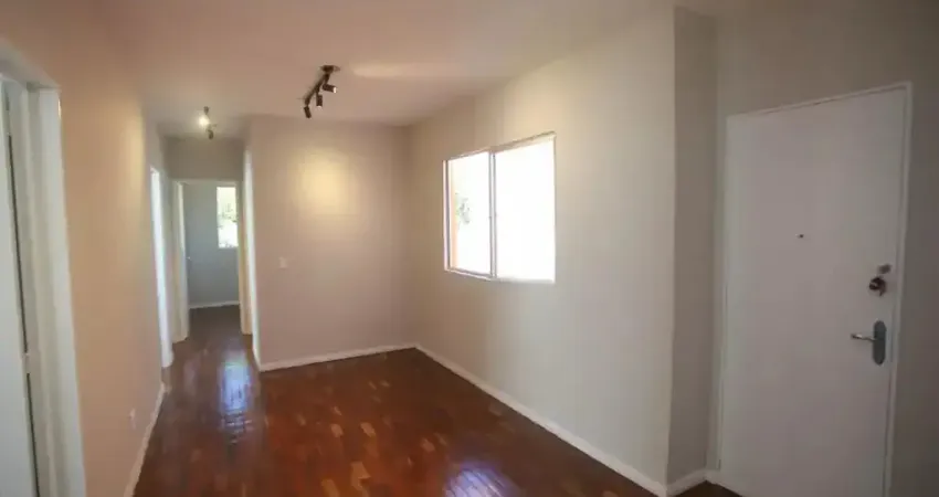 Apto lindo e totalmente reformado no Estoril BH. 03 dorm e garagem livre