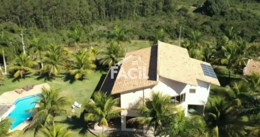 Casa de Alto Padrão em condomínio fechado  -  Guarapari/ES