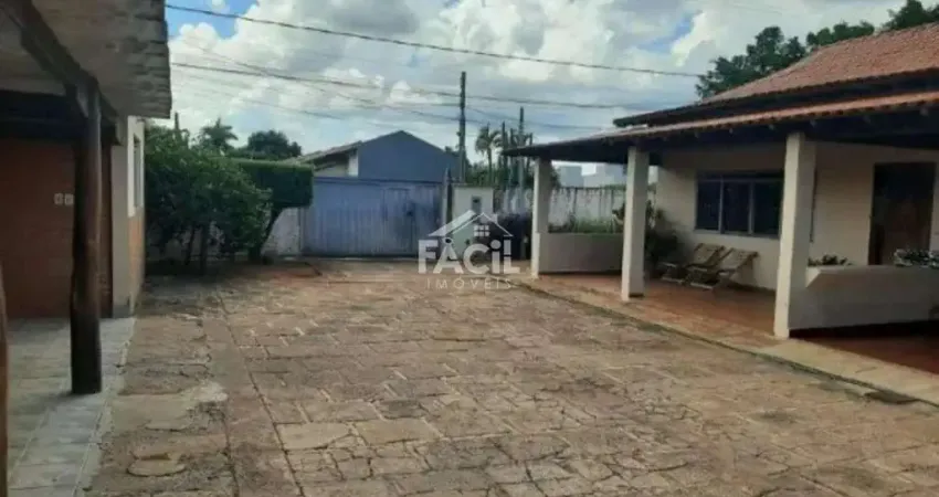Casa com 5 quartos à venda na Rua Boaventura da Silva, Vila Taveirópolis, Campo Grande