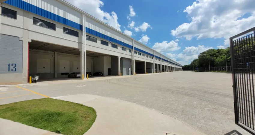 Exelente galpão em uma localização privilegiada, facil acesso a rodovia castelo branco