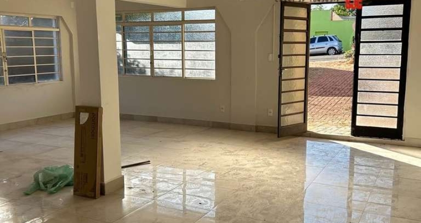 Salão comercial para alugar no bairro Jardim Santana - Americana/SP
