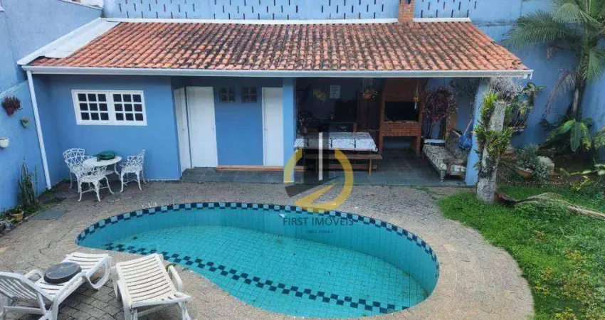 Sobrado à venda no condomínio são paulo ii - 310m² - 3 dormitórios (1 suíte ) - churrasqueira - piscina - banheira - 8 vagas - em cotia