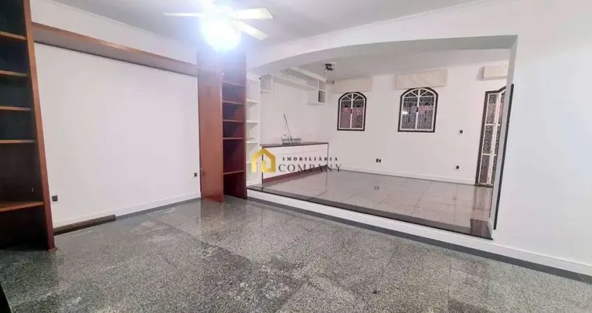 Casa assobradada espaçosa no bairro Trujillo em Sorocaba/SP
