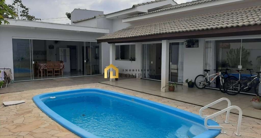 Condomínio Lago da Serra - Excelente Casa Térrea no Condomínio Lago da Serra - Araçoiaba da Serra/SP