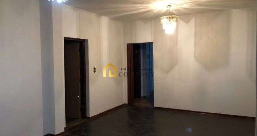 Casa com 3 dormitórios mais casa independente com 2 dormitórios.