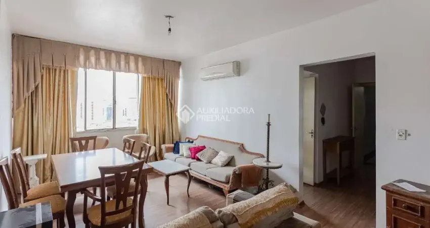 Apartamento com 3 quartos para alugar na Rua Coronel Vicente, 382, Centro Histórico, Porto Alegre