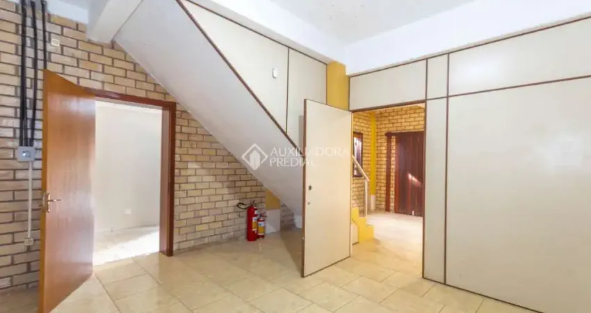 Casa comercial para alugar na Rua Dom Feliciano, 545, Niterói, Canoas