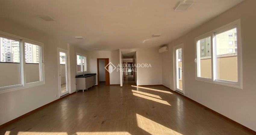 Apartamento com 3 quartos para alugar na Rua Mathias Velho, 590, Centro, Canoas