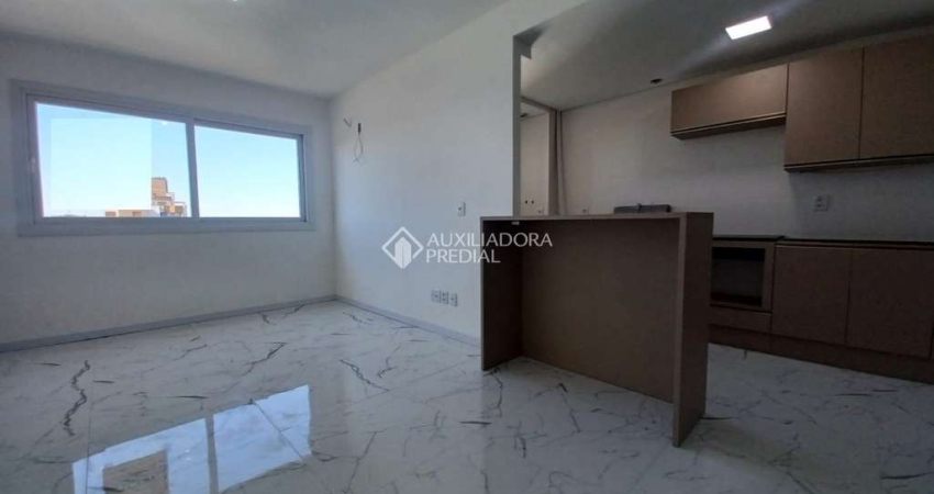 Apartamento com 3 quartos para alugar na Rua Napoleão Laureano, 90, Centro, Canoas