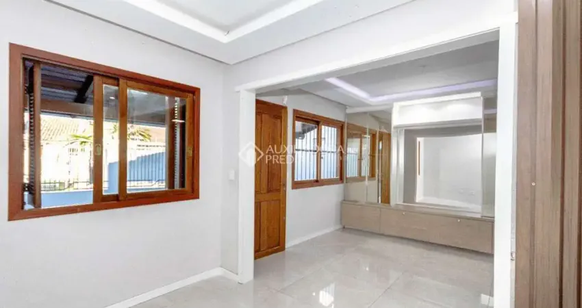 Casa com 3 quartos para alugar na Rua Liverpool, 124, São José, Canoas