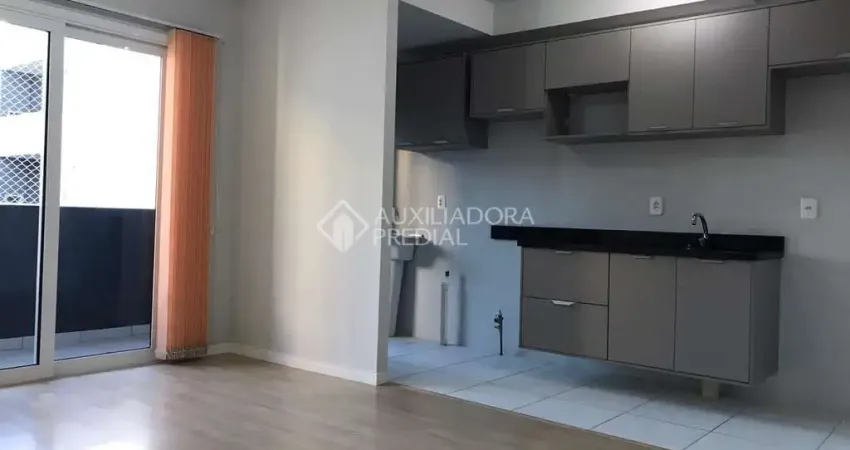 Apartamento com 2 quartos para alugar na Rua Brasil, 121, Centro, Canoas