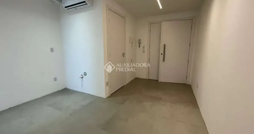 Sala comercial para alugar na Avenida Getúlio Vargas, 4841, Marechal Rondon, Canoas