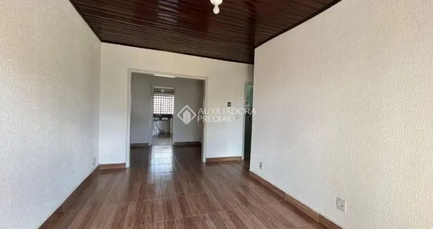 Casa com 2 quartos para alugar na Rua Amadeu Amaral, 30, Harmonia, Canoas