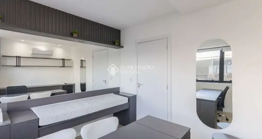 Sala comercial para alugar na Avenida Getúlio Vargas, 4831, Marechal Rondon, Canoas