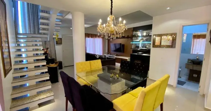 Casa com 3 quartos para alugar na Rua Rio Negro, 162, Igara, Canoas