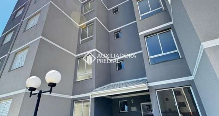 Apartamento com 2 quartos para alugar na Avenida Edgar Pires de Castro, 4900, Chapéu do Sol, Porto Alegre