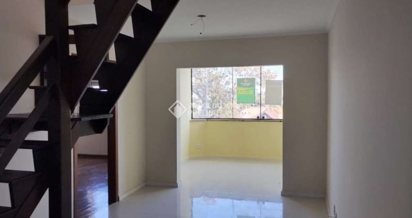 Cobertura com 3 quartos para alugar na Avenida Jacuí, 1374, Cristal, Porto Alegre