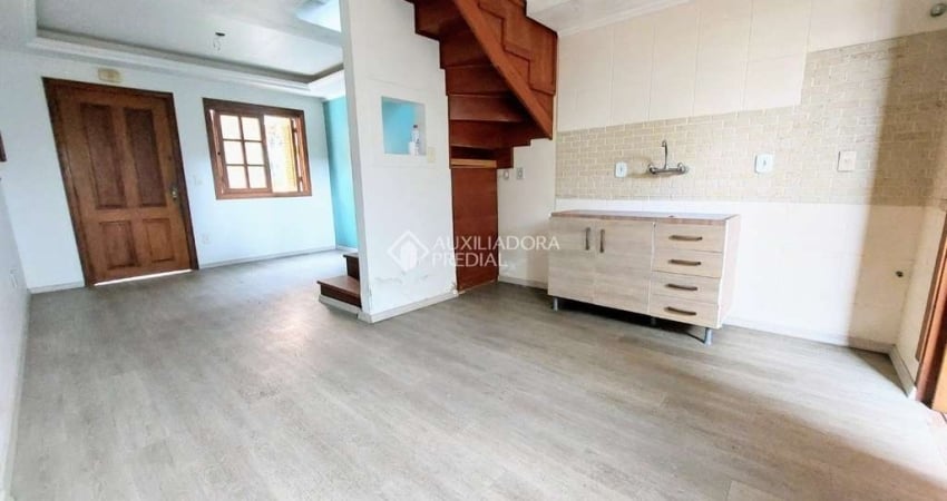 Casa em condomínio fechado com 2 quartos para alugar na Rua Professor Joaquim Louzada, 300, Camaquã, Porto Alegre