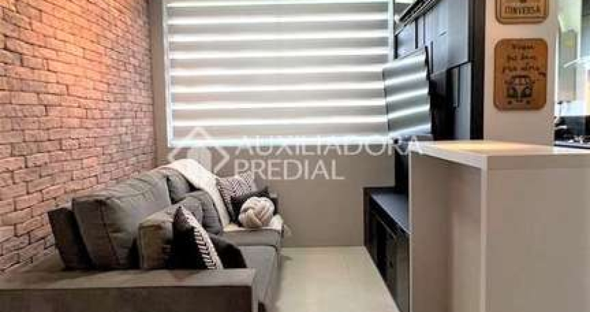 Apartamento com 2 quartos para alugar na Avenida Juca Batista, 250, Cavalhada, Porto Alegre