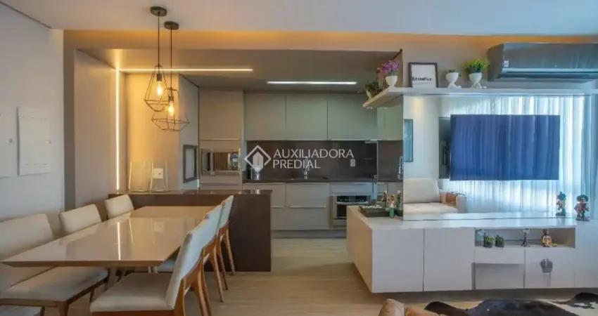 Apartamento com 2 quartos para alugar na Rua Mário Antunes da Cunha, 185, Petrópolis, Porto Alegre