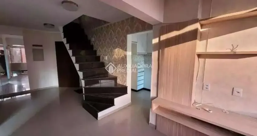 Cobertura com 3 quartos para alugar na Rua Doutor Aldo Wildt, 160, Vila Nova, Porto Alegre