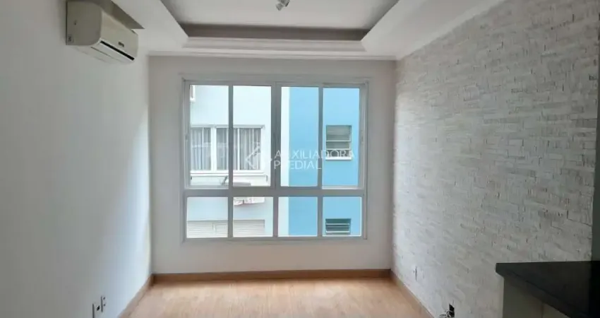 Apartamento com 3 quartos para alugar na Travessa Alexandrino de Alencar, 50, Azenha, Porto Alegre