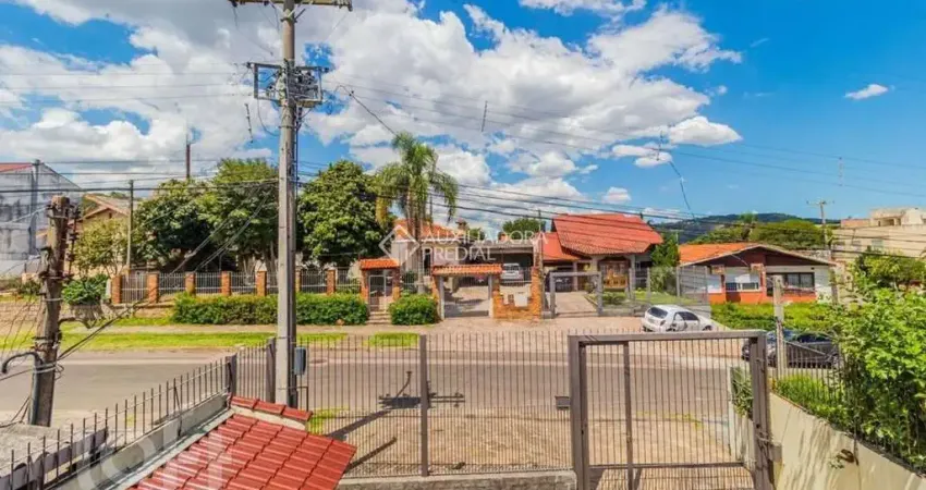 Casa em condomínio fechado com 3 quartos para alugar na Rua Seival, 130, Vila Jardim, Porto Alegre