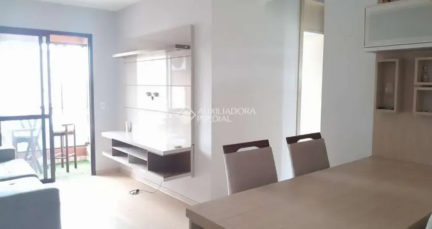 Apartamento com 3 quartos para alugar na Rua Professor Carvalho Freitas, 611, Teresópolis, Porto Alegre