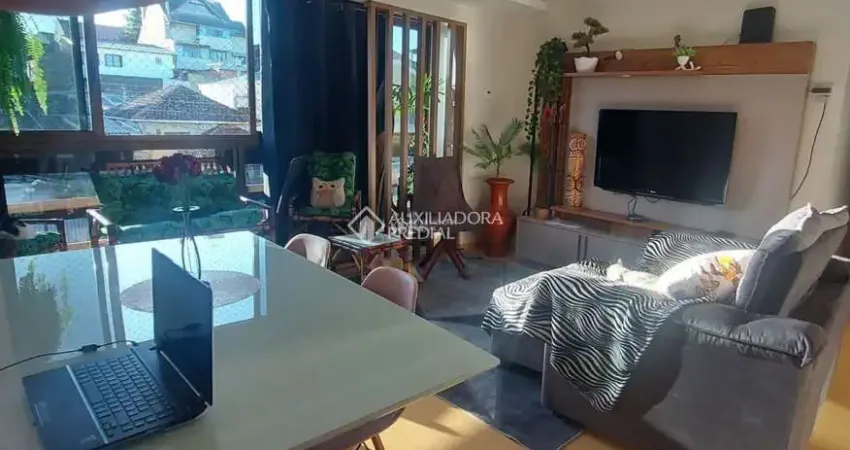 Apartamento com 2 quartos para alugar na Rua Arnaldo Ballve, 770, Jardim Itu Sabará, Porto Alegre