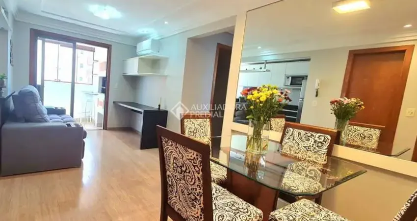 Apartamento com 2 quartos para alugar na Rua Itapitocaí, 60, Cristal, Porto Alegre