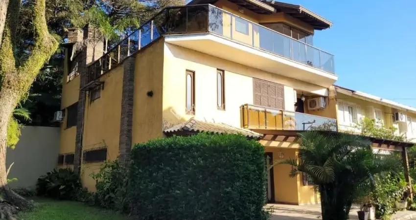 Casa em condomínio fechado com 4 quartos para alugar na Avenida Juca Batista, 1490, Cavalhada, Porto Alegre