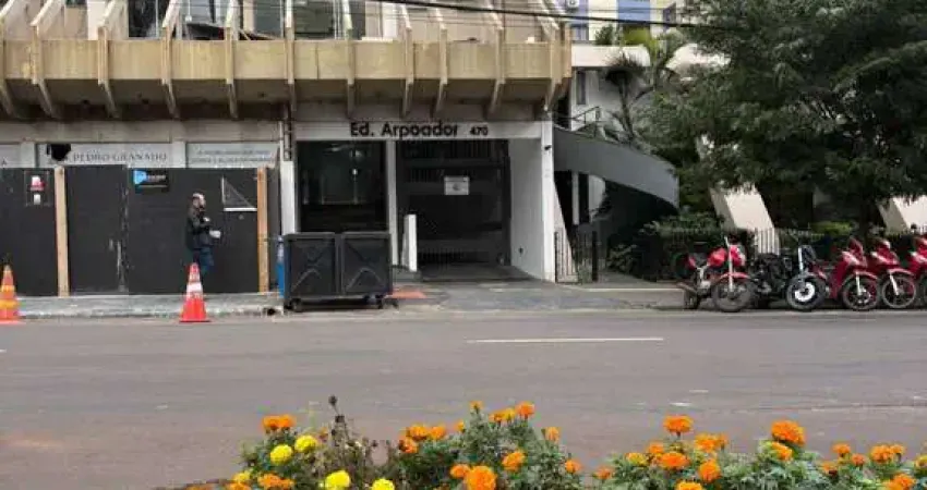 Apartamento com 3 quartos à venda na Avenida Paraná, 470, Zona 01, Maringá