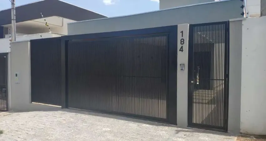 Casa com 3 quartos à venda na Rua Pioneiro Jones Sales Pontes, 184, Jardim Munique, Maringá